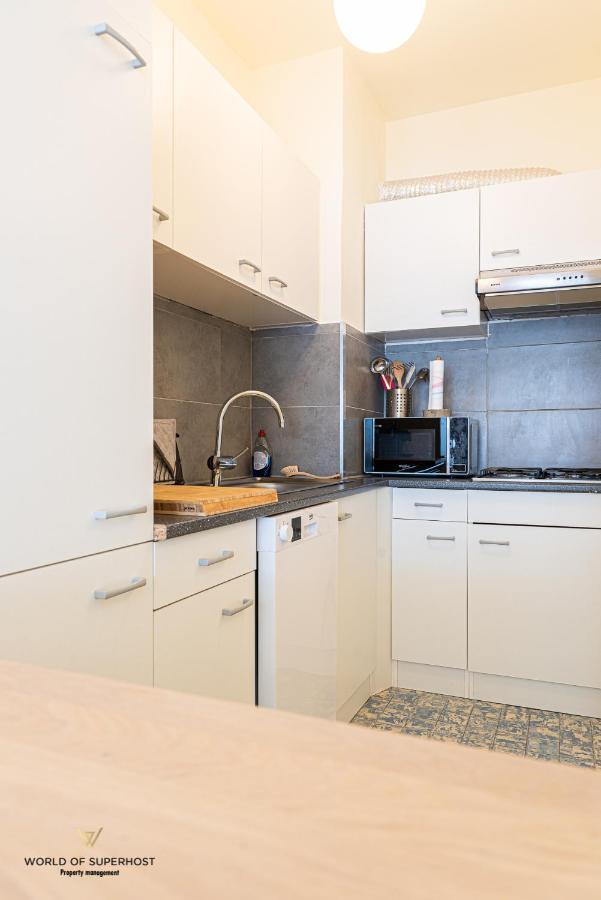 Helene, Appartement Vlakbij Het Strand Oostende Eksteriør billede